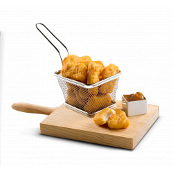 Nuggets de pollo con salsa miel-mostaza